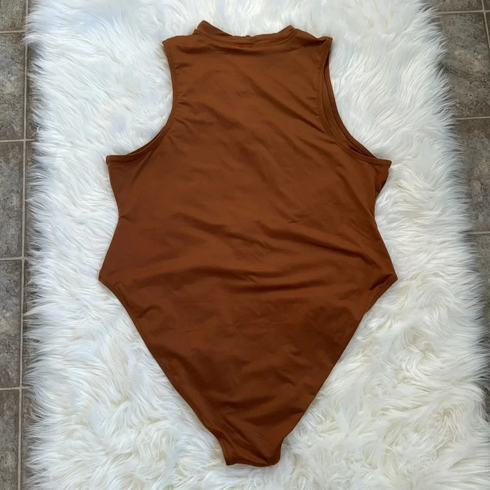 NWT Skims Kim Kardashian Swimsuit Front Zip Almond/Tan 4X plus size